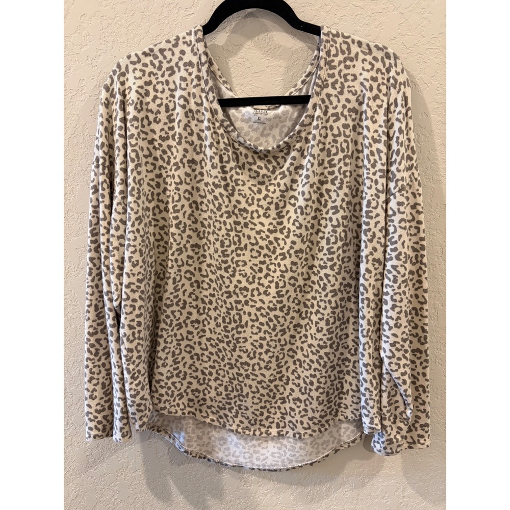 a.n.a A New Approach Leopard Print Knit Top XL Tan Gray High Low Hem